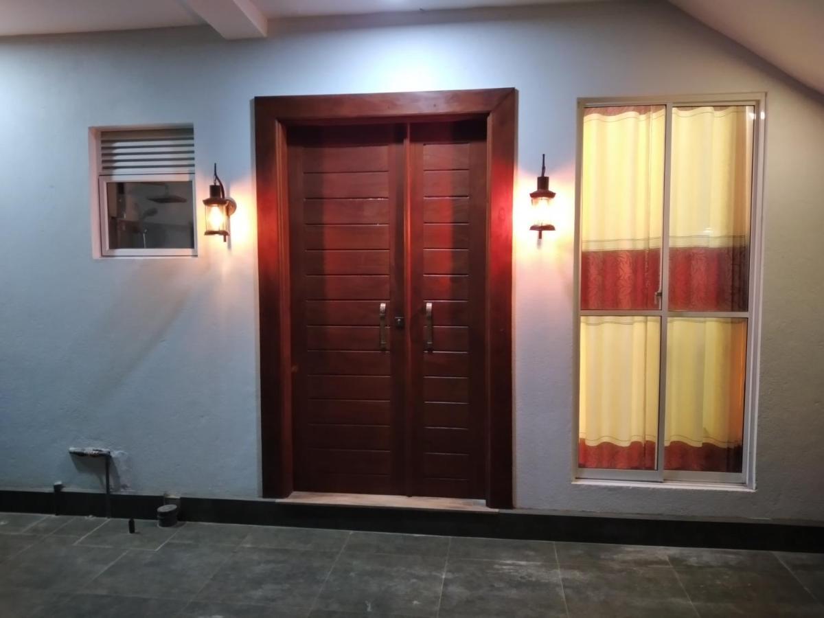 Golden Villa อัมบาลังโกดา ภายนอก รูปภาพ