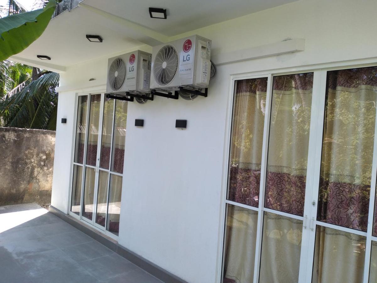 Golden Villa อัมบาลังโกดา ภายนอก รูปภาพ